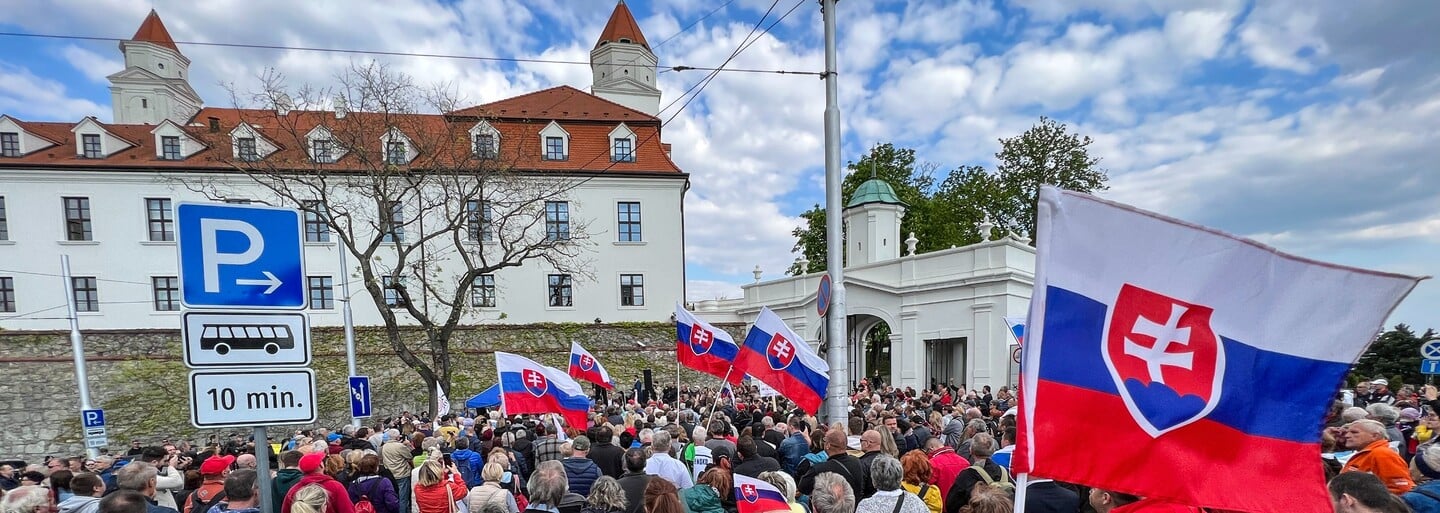 Až 67 percent Slovákov je nespokojných s tým, ako funguje demokracia v ich krajine. Ide o najnegatívnejší postoj z celej EÚ