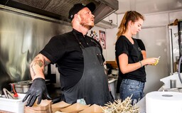 Būcheck: Dva vydáme za dvě hodiny tolik jídla, co restaurace s číšníky