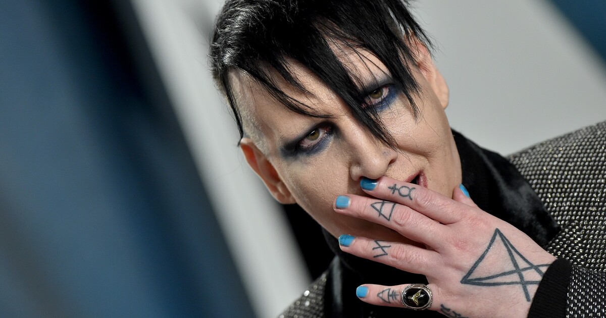 Modelka Ashley Morgan Smithline odvolala obvinění proti Marilynu Mansonovi, který ji měl sexuálně zneužít