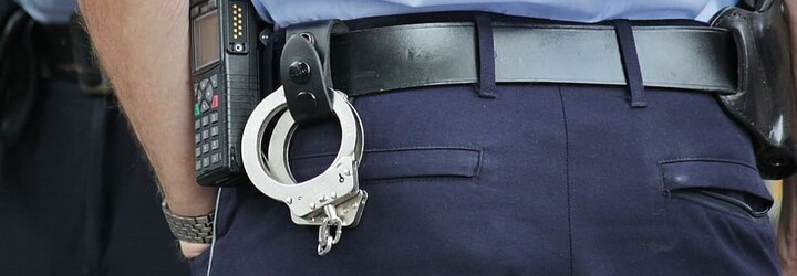Slovenská policie rozjela akci Mikuláš, drogové razie provádí na více místech v Bratislavě