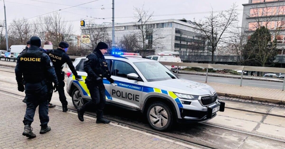 Nové informace o střelbě na Děčínsku. Útočník vystřelil více než stokrát, zbraň pak obrátil proti sobě