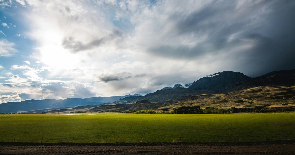 POČASÍ: Vydatný déšť vystřídá slunce, v části Česka ale deštník ještě neschovávej