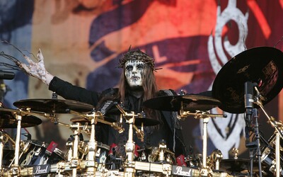 Zemřel zakládající člen kapely Slipknot Joey Jordison. Bylo mu 46 let.
