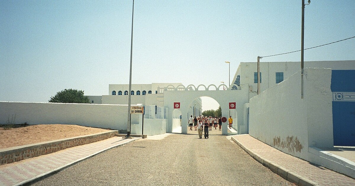 Při střelbě u synagogy na tuniské Džerbě zemřeli tři lidé
