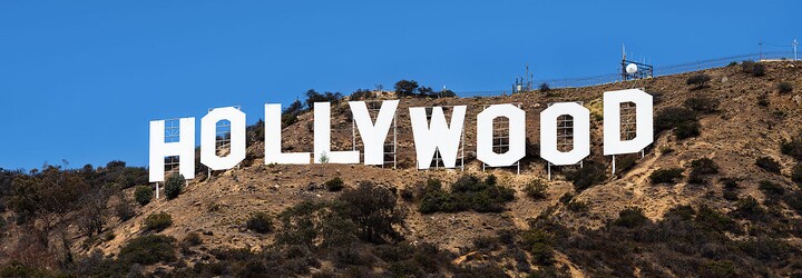 Hollywoodské celebrity nejsou jen sexuální predátoři. Poznej příběhy běžných lidí, na které byly celebrity milé nebo jim pomohly