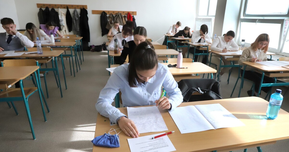 Spustilo se podávání přihlášek na střední školy, hlásí se přes 100 tisíc dětí. Cermat radí nic neuspěchat