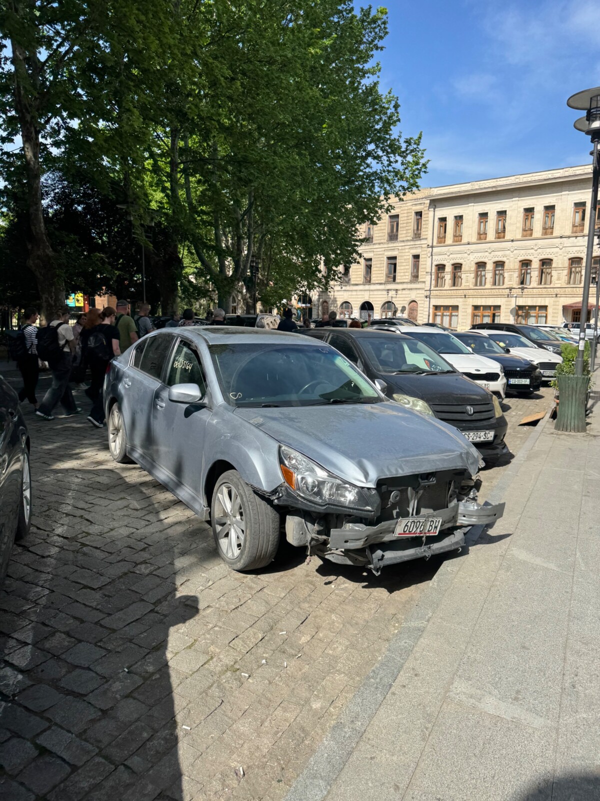 Gruzinsko, presstrip