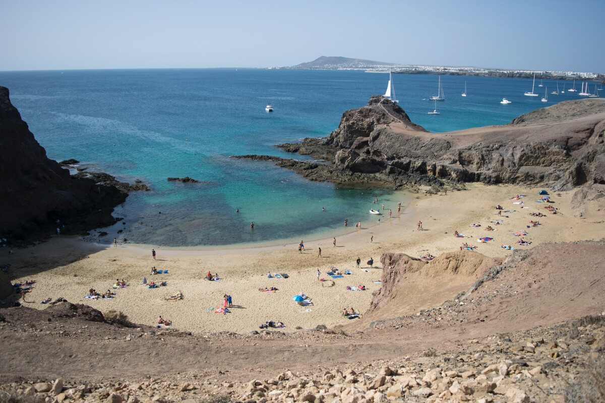 Na Lanzarote sa v novembri dostaneš za lacno.