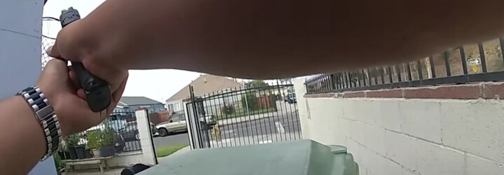Američtí policisté zastřelili 19letého chlapce s airsoftovou zbraní. Sám je zavolal na násilného otce