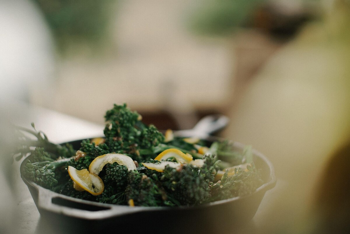 brokolica, zdravé jedlo, šalát