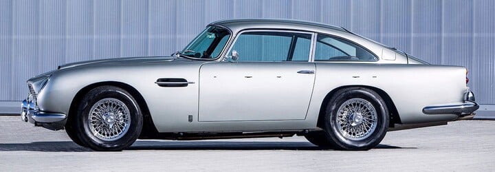 Aston Martin DB5 Paula McCartneyho jde do aukce. Jeho cena se odhaduje na zhruba 40 milionů korun