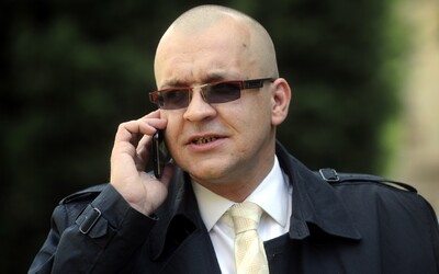Exposlanec Jaroslav Škárka označil nedonošené děti za „zrůdy“. Soud mu za jeho výroky nyní snížil trest.