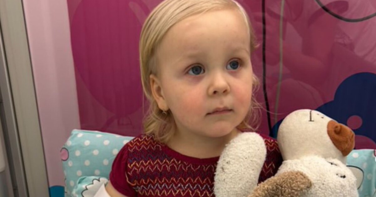 Léčba malé Madlence zabírá. V záloze je i druhý dárce