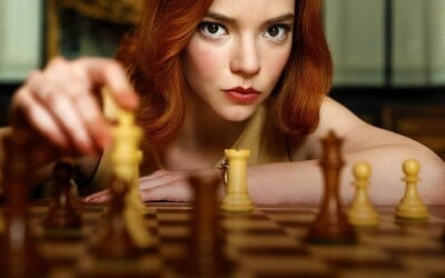 The Queen’s Gambit je najsledovanejšou minisériou na celom Netflixe. Seriál spôsobil šachový ošiaľ všade po svete