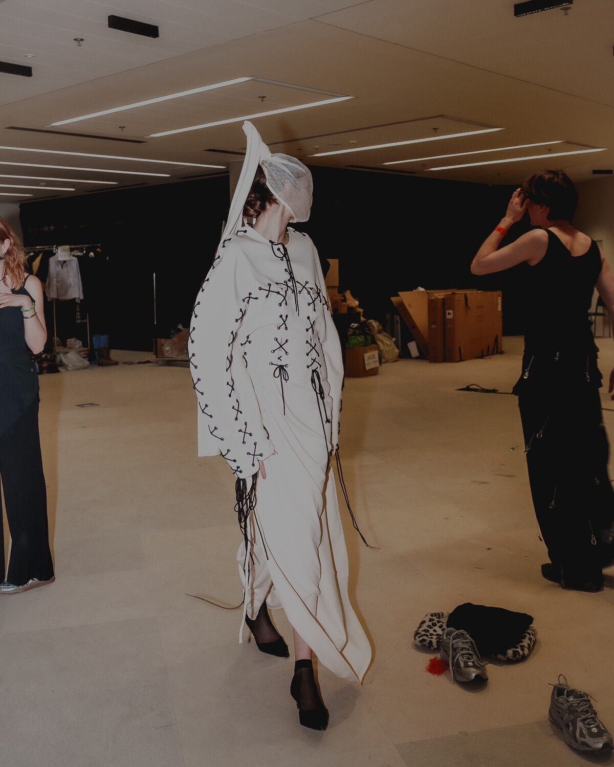 Backstage prvního dne