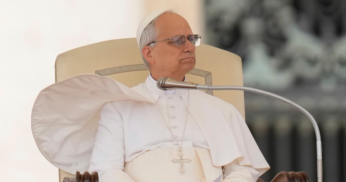 Papež Lev XIV. chce odměnit loajální zaměstnance. Vatikán vyplatí tisícům lidí finanční odměnu