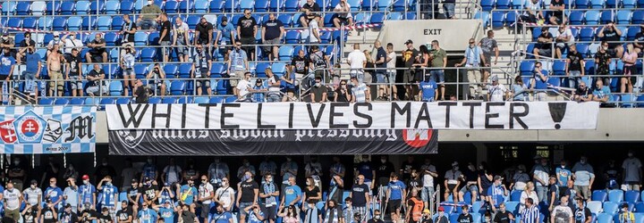 KOMENTÁŘ: Proč je heslo White Lives Matter rasistické?