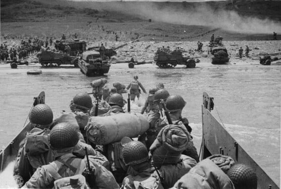 Operácia Overlord bola spustená 6. júna, ktorá je známa aj ako deň D. Na ktorej z týchto pláží sa nebojovalo?