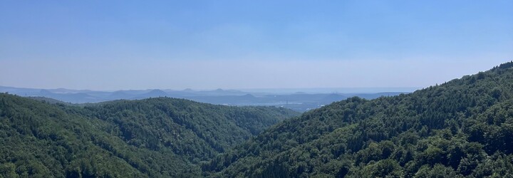 Kam na výlet: Chceš se vznášet ve 150 metrech nad zemí? Navštiv zipline v Krušných horách