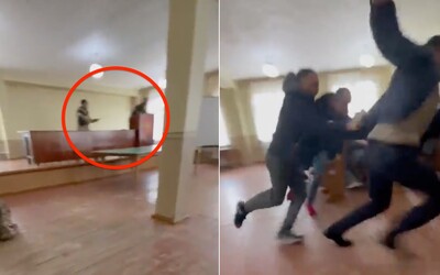 VIDEO: Mladý Rus odmietol ísť do vojny, počas inštruktáže postrelil šéfa odvodovej komisie.