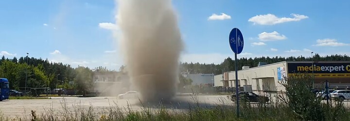 VIDEO: V Poľsku natočili prachového diabla. Môže sa točiť do výšky 500 metrov