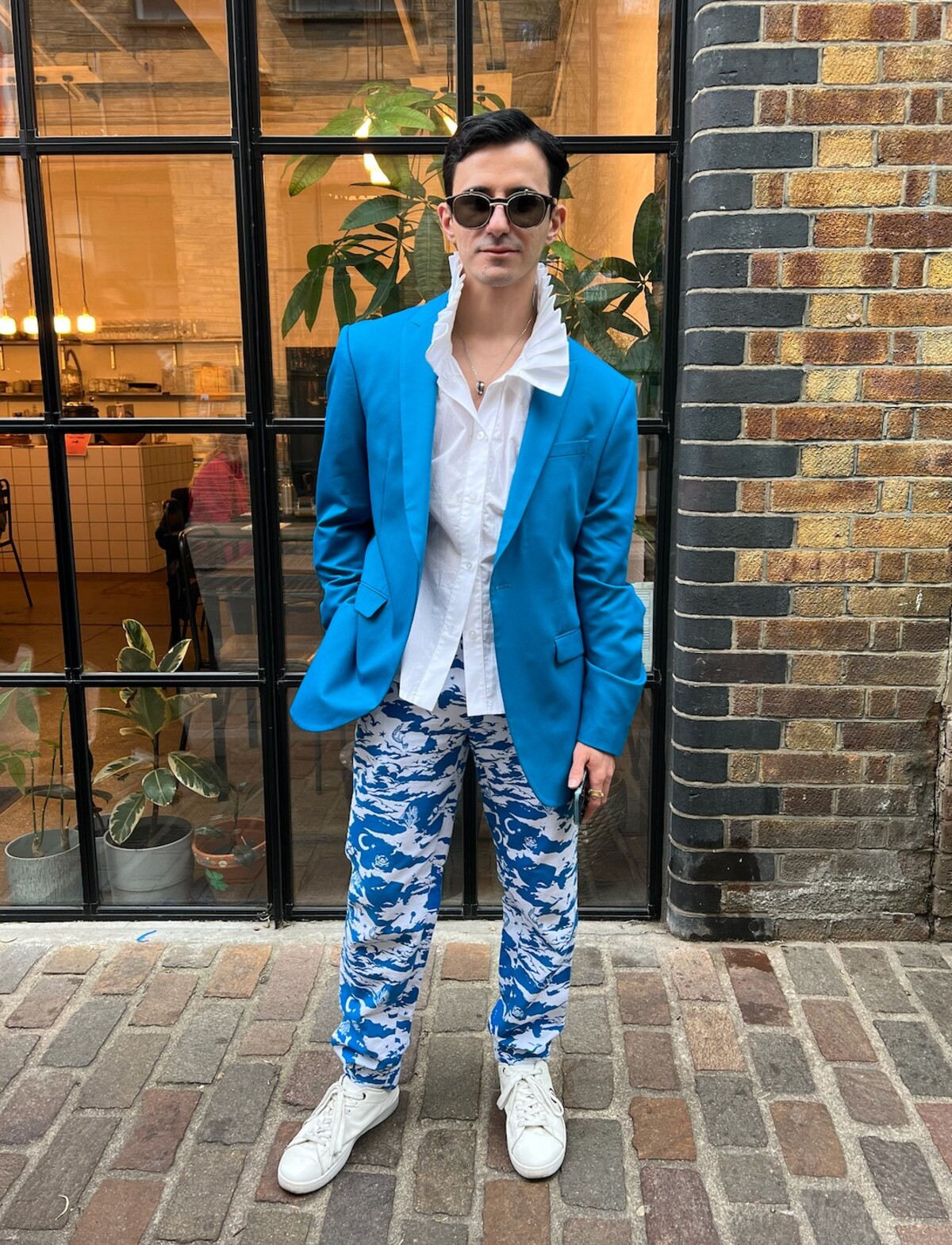 Na londýnskom fashion weeku sa na prehliadky Fashion Scout prišli pozrieť londýnsky blogeri aj influenceri. Na Instagrame im nechýba kvalitný počet followerov.