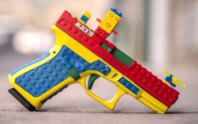 Lego sabotuje boj proti terorizmu. Zbraň zo skladačky v ruke mladého chlapca spustila v Nemecku masívnu operáciu.
