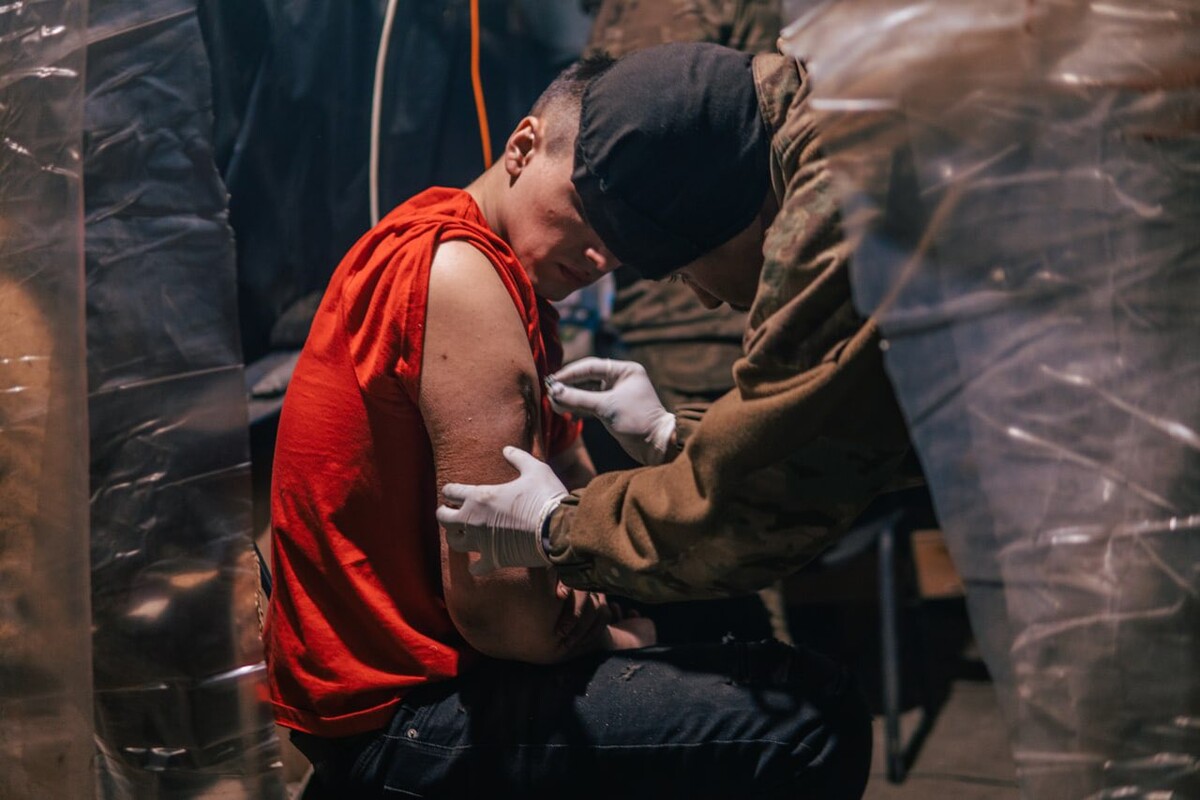 Azov Azovstal Mariupol vojáci zranění Ukrajina