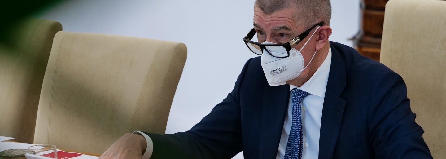 Babiš komunistům nabídl zřízení komerční banky v rukou státu
