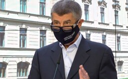 Babiš: Máme rezervu 75 milionů roušek, zásoby máme na 2 měsíce pro celé Česko