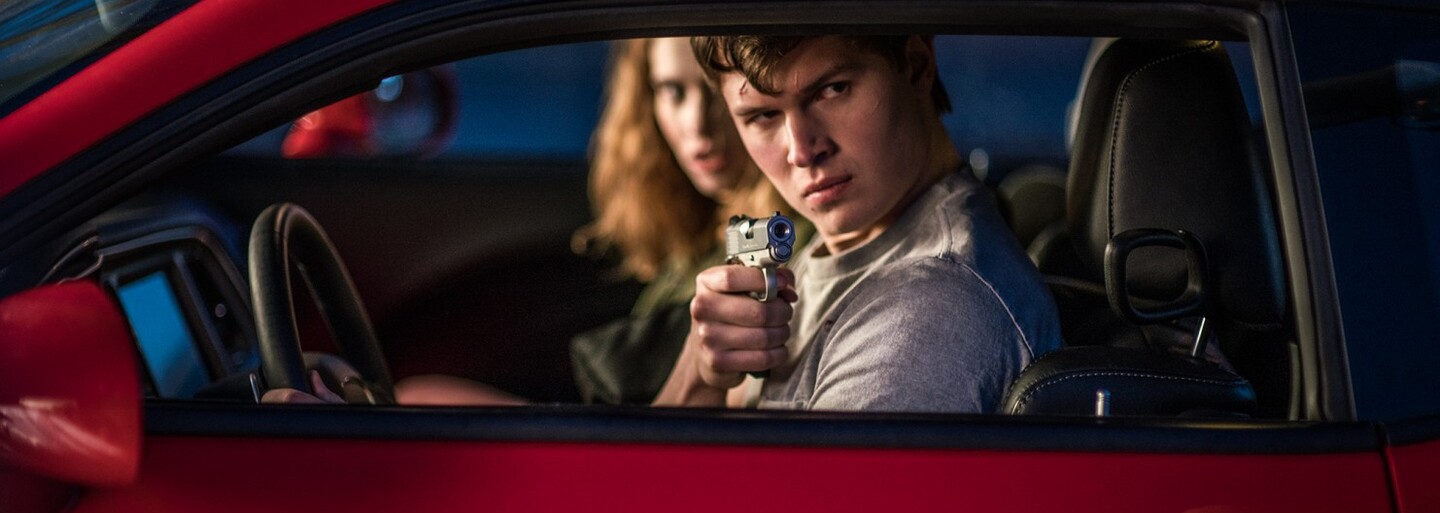 Baby Driver je úderná, svižná a audiovizuálne vyšperkovaná jazda s výnimočným prístupom k hudbe a zvukovému strihu (Recenzia)