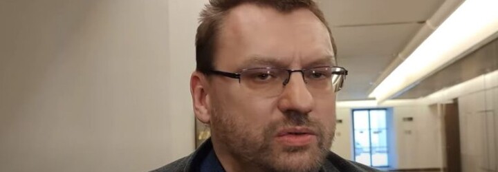 Začal soud s exposlancem Volným, měl šířit poplašnou zprávu