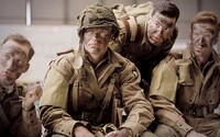 Band of Brothers a Pacific dostanú vojnové pokračovanie! Nový seriál od Spielberga a Toma Hanksa uvidíme na Apple TV+