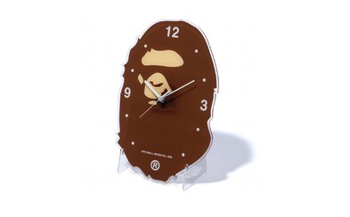 Bape uvede do prodeje čtveřici nástěnných hodin. Nechybí ikonická kamufláž Bape uvede do prodeje čtveřici nástěnných hodin. Nechybí ikonická kamufláž