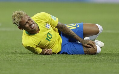 Bar bude rozdávať alkohol zadarmo vždy, keď Neymar proti Srbsku spadne. Z futbalistu si už uťahujú aj domáci Bar bude rozdávať alkohol zadarmo vždy, keď Neymar proti Srbsku spadne. Z futbalistu si už uťahujú aj domáci