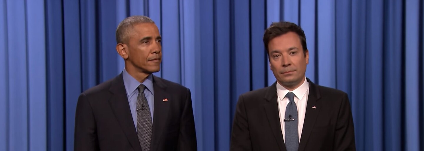 Barack Obama opäť pustil mikrofón na zem. Tentokrát u Jimmyho Fallona, kde potvrdil, že má štýl