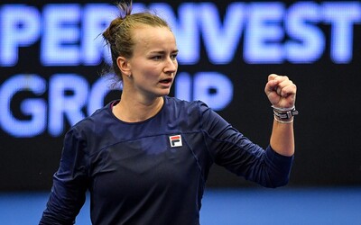 Barbora Krejčíková porazila světovou jedničku a slaví další titul