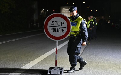 Policie kontrolovala vozidla na hranicích se Slovenskem. Na Zlínsku zastavily převaděče až výstřely.
