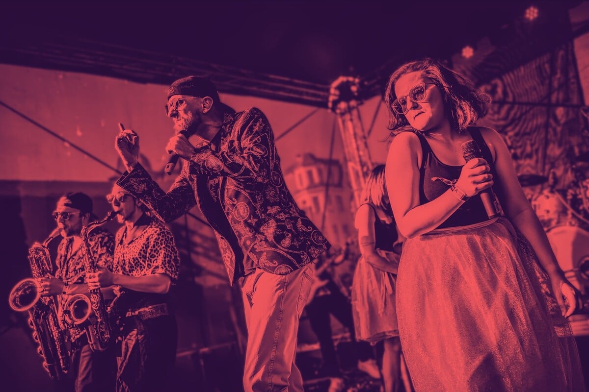 Celest & Charles, kapela