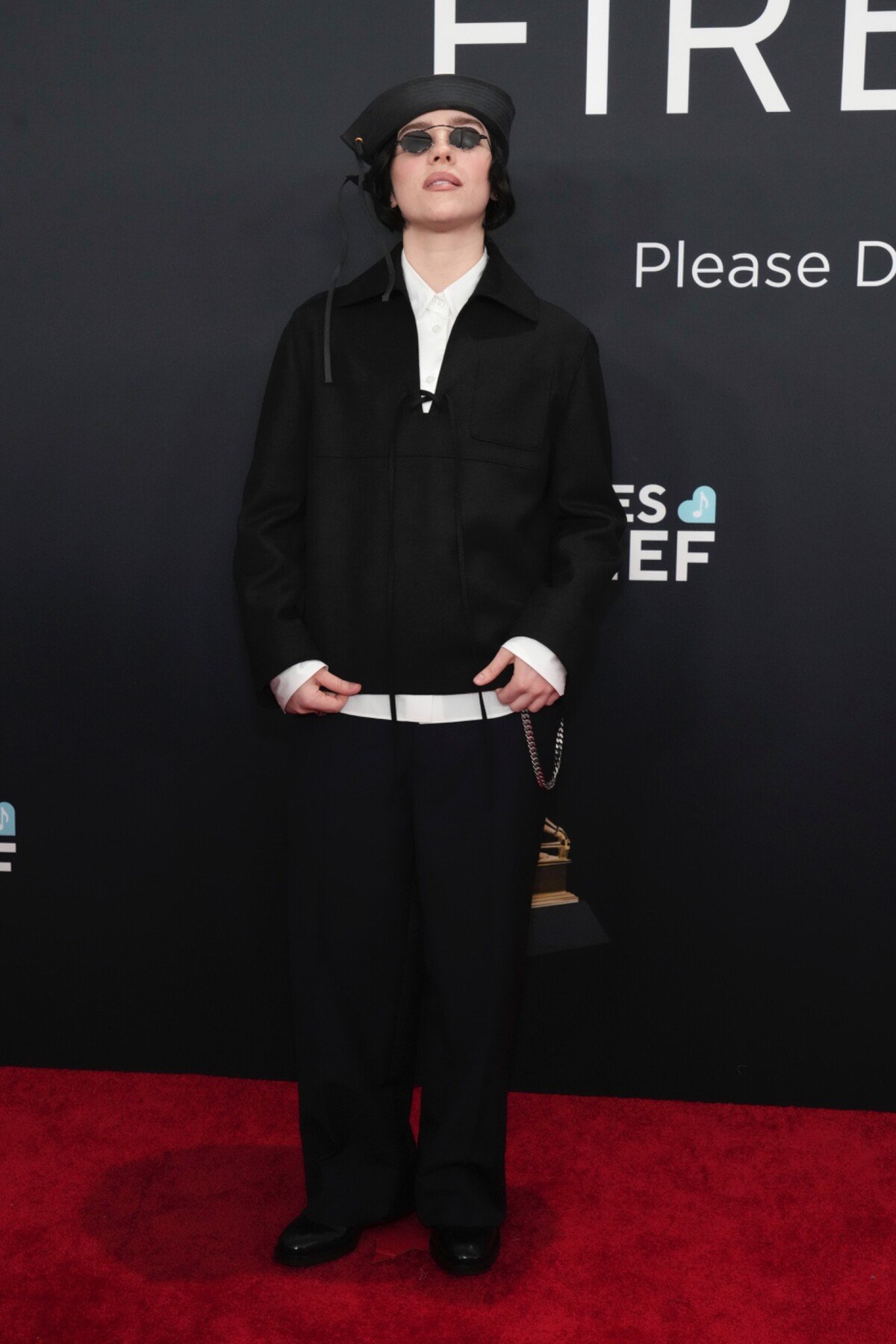 Billie Eilish se na předávání cen Grammy 2025 rozhodla pro jednoduchý vzhled.