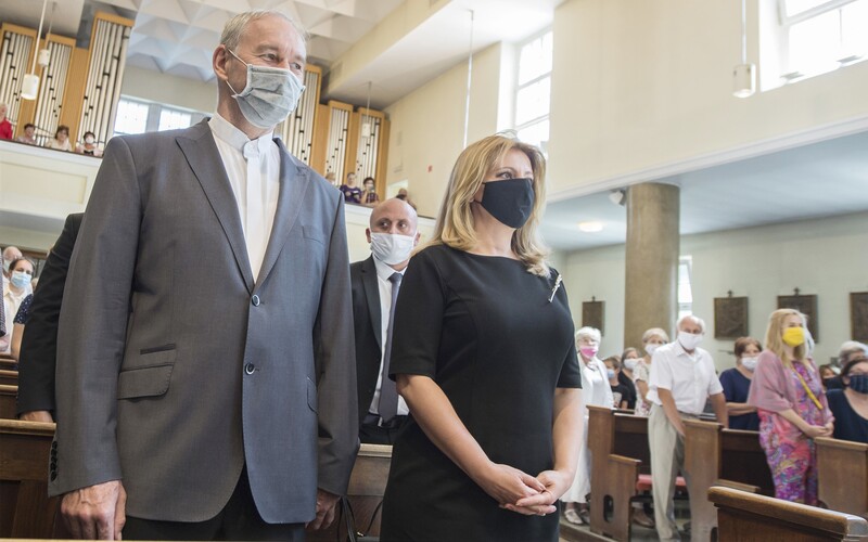 Prezidentka Zuzana Čaputová pripomenula, aby sme mysleli na ľudí, ktorí sa pre inakosť cítia odstrčení. Sviatok príchodu vierozvestcov Cyrila a Metoda si pripomenula v kostole v Lamači.
