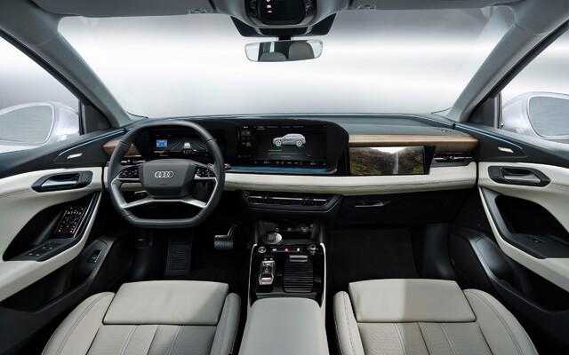 Q6 e-tron odhaľuje novú koncepciu interiéru Audi. Jeho dominantou je panoramatický klenutý panel displejov