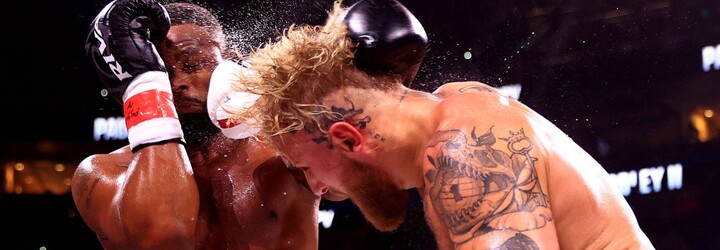 VIDEO: Jake Paul tvrdě knockoutoval bývalého šampiona UFC Tyrona Woodleyho