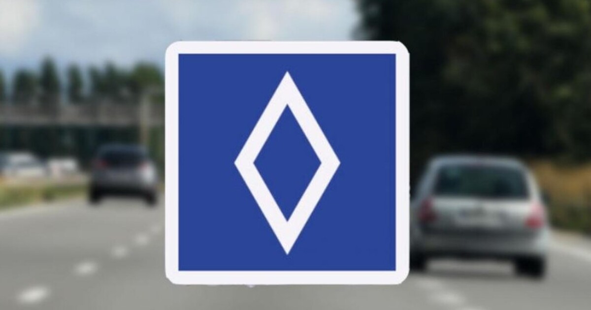 Nová dopravní značka zaskočila řidiče a řidičky ve Francii. Co znamená tento bílý kosočtverec?