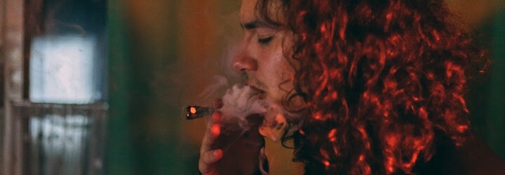 Vizuály à la Söderlund, vibe jako Yung Lean. Pseudonym Salvi21 vznikl ze šalvěje divotvorné, říká mladý umělec z Moravy