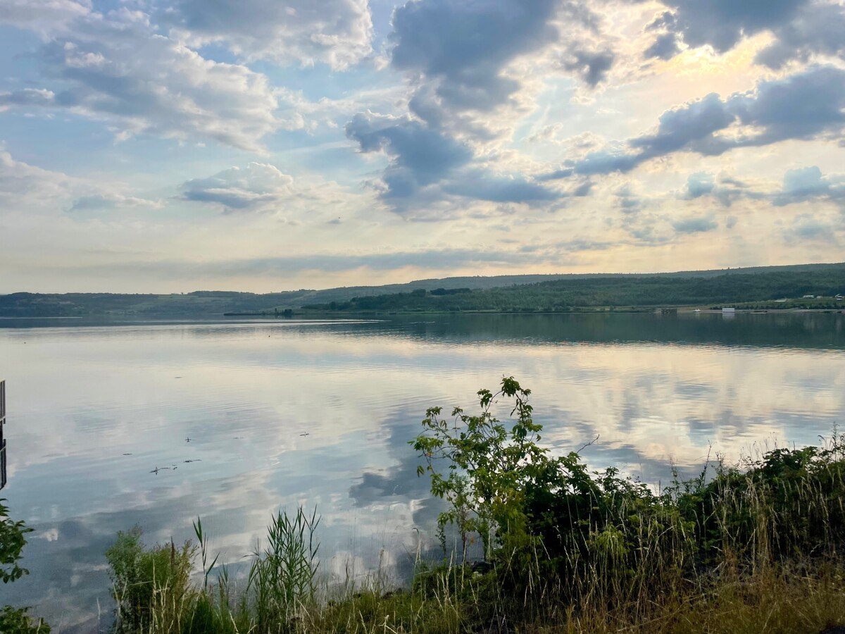 jezero most