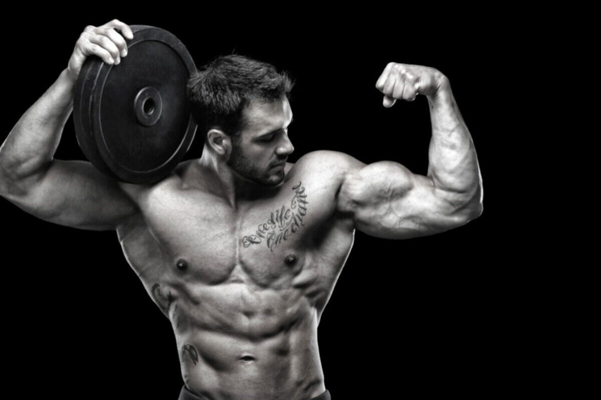 posilňovanie, svaly, testosteron, cvičenie, doplnky výživy, fitness, posilka, crossfit