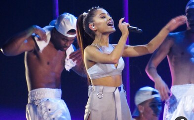 Benefiční koncert Ariany Grande se vyprodal za rekordních šest minut. V neděli na Old Trafford dorazí 50 tisíc návštěvníků Benefiční koncert Ariany Grande se vyprodal za rekordních šest minut. V neděli na Old Trafford dorazí 50 tisíc návštěvníků