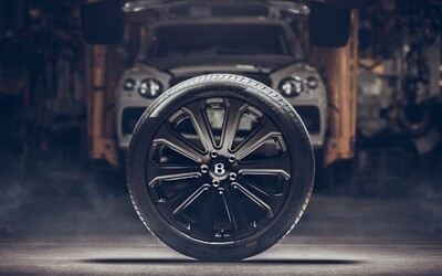 Bentley predstavilo najväčšie karbónové disky na svete, po 5 rokoch vývoja ich obuje Bentayga