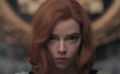 Beth má obrovský šachový talent, ale je také závislá na sedativech. Netflix uvede adaptaci románu The Queen's Gambit. Beth má obrovský šachový talent, ale je také závislá na sedativech. Netflix uvede adaptaci románu The Queen's Gambit.